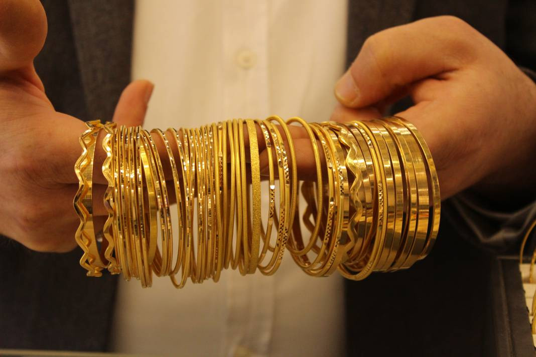 Kuyumcularda yeni moda başladı! Siparişlere yetişemiyorlar - Resim: 2